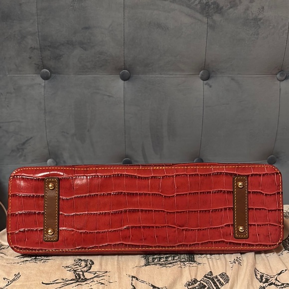 Dooney & Bourke Red Croc-Embossed Hobo Bag - Picture 4 of 4